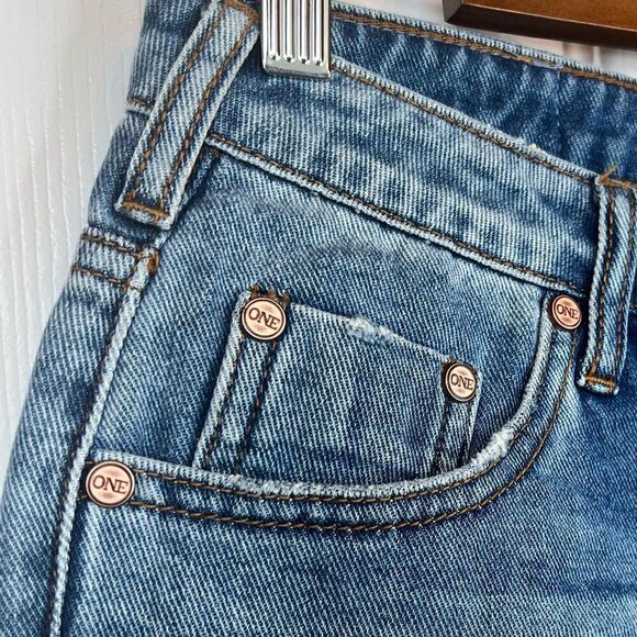 ONE TEASPOON Denim Shorts in Medium Wash Denim Size 26 - Picture 7 of 14